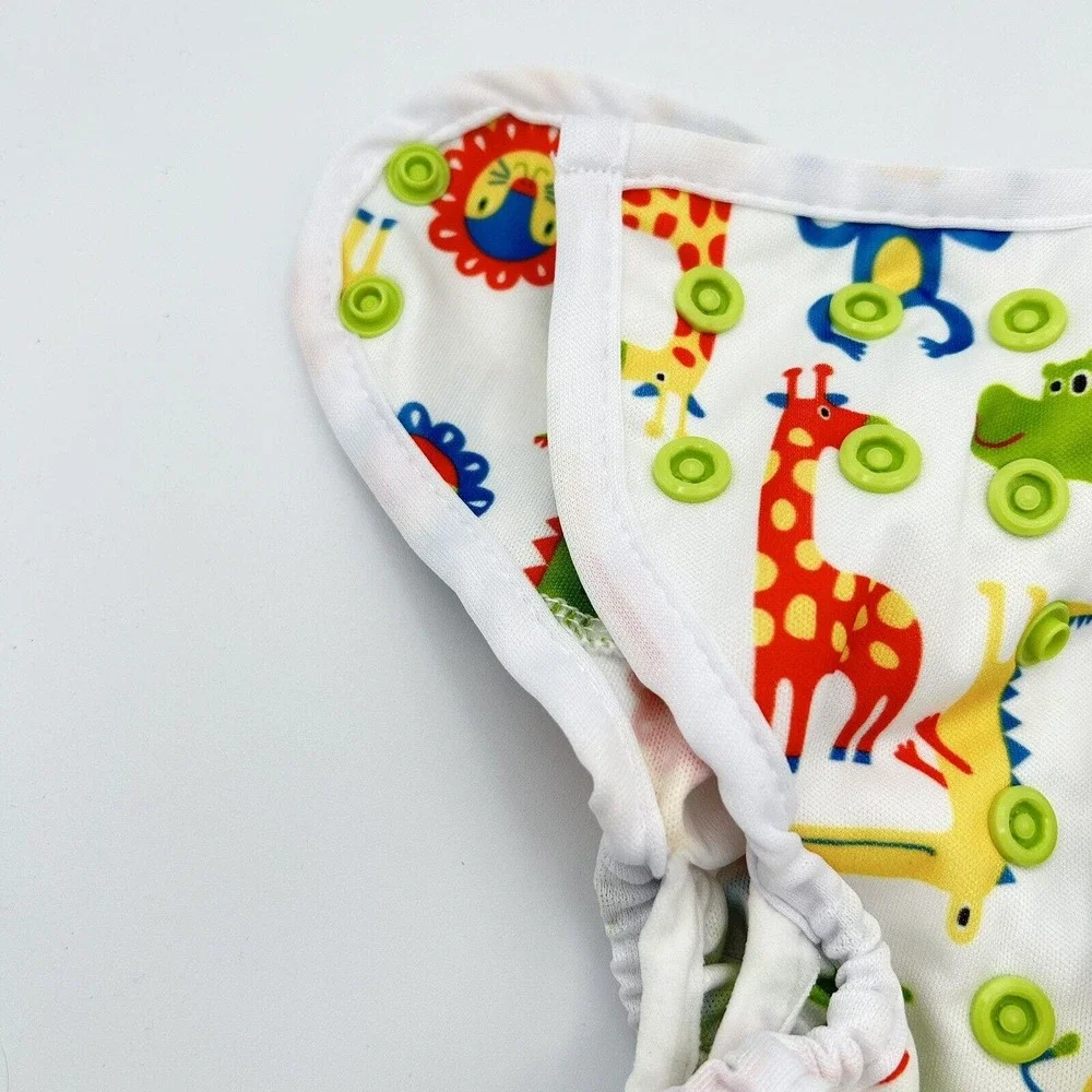 Baby Diaper Cover Adjustable Snap Zoo Animals Print‎ Lions, Giraffes One Size